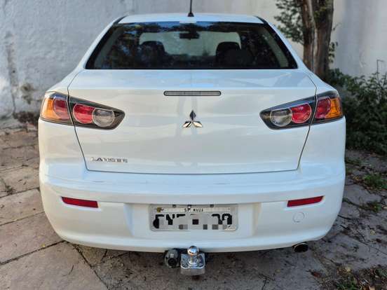 MITSUBISHI-LANCER-2.0 16V GASOLINA 4P AUTOMÁTICO MITSUBISHI-LANCER-2014
