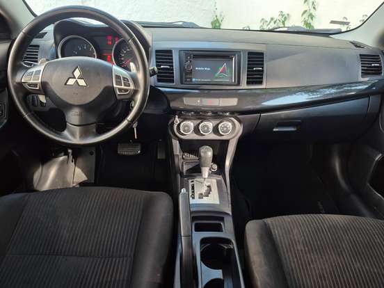 MITSUBISHI-LANCER-2.0 16V GASOLINA 4P AUTOMÁTICO MITSUBISHI-LANCER-2014