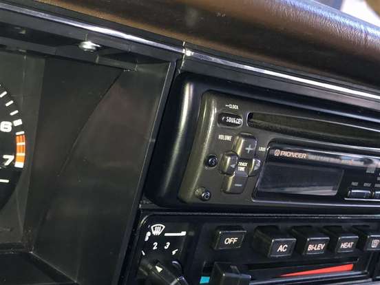 VOLKSWAGEN-SANTANA-2.0 GLS 8V ÁLCOOL 2P AUTOMÁTICO VOLKSWAGEN-SANTANA-1988