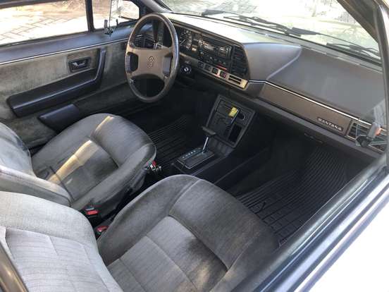 VOLKSWAGEN-SANTANA-1988