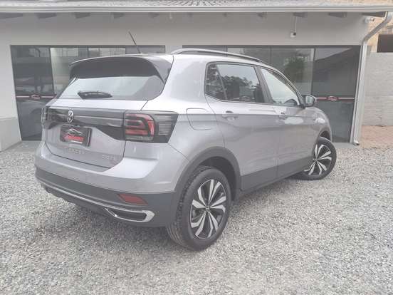 VOLKSWAGEN-T-CROSS-2023