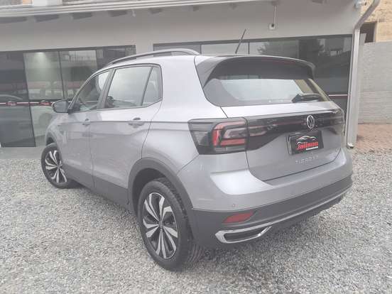 VOLKSWAGEN-T-CROSS-1.0 200 TSI TOTAL FLEX AUTOMÁTICO VOLKSWAGEN-T-CROSS-2023