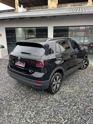 VOLKSWAGEN-T-CROSS-2024