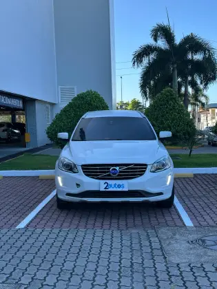 VOLVO XC60 2.0 T5 COMFORT FWD TURBO GASOLINA 4P AUTOMÁTICO