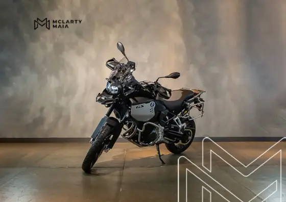 BMW F 900 GS ADVENTURE BMW F 900 GS ADVENTURE