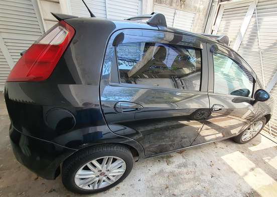 FIAT-PUNTO-1.8 ESSENCE 16V FLEX 4P AUTOMATIZADO FIAT-PUNTO-2011