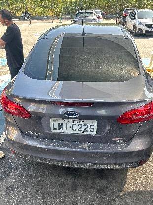 FORD FOCUS 2.0 SE FASTBACK 16V FLEX 4P POWERSHIFT