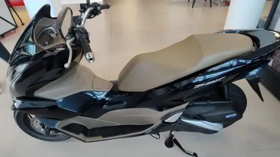 HONDA-PCX 160 DLX-2024