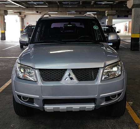MITSUBISHI-PAJERO TR4-2013
