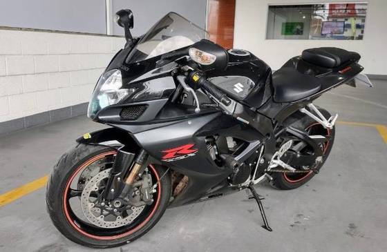 SUZUKI GSX-R750 SRAD 