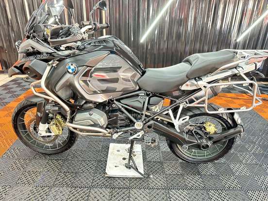 BMW-R 1200 GS TRIPLE BLACK-2018