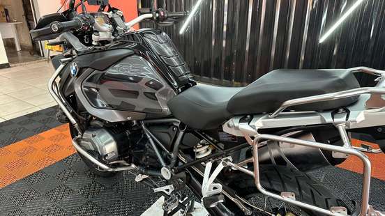 BMW-R 1200 GS TRIPLE BLACK BMW-R 1200 GS TRIPLE BLACK-2018