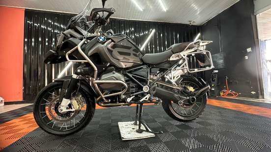 BMW-R 1200 GS TRIPLE BLACK-2018