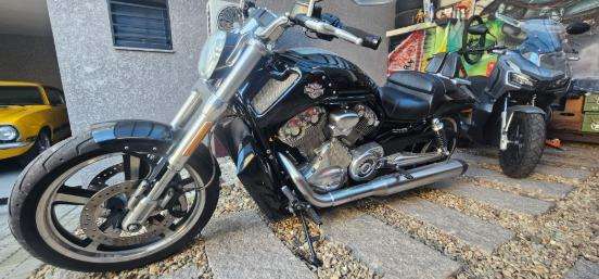 HARLEY-DAVIDSON-V-ROD MUSCLE-2013