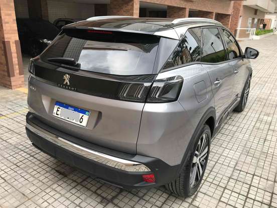 PEUGEOT-3008-2022