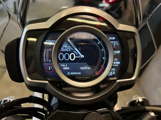 TRIUMPH-SCRAMBLER 1200 XE-2023
