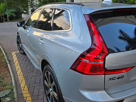 VOLVO-XC60-2.0 T5 GASOLINA MOMENTUM AWD GEARTRONIC VOLVO-XC60-2018