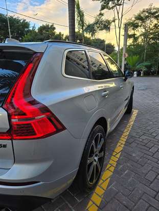 VOLVO-XC60-2.0 T5 GASOLINA MOMENTUM AWD GEARTRONIC VOLVO-XC60-2018