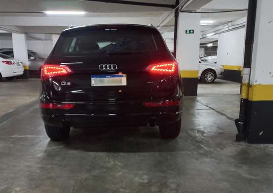 AUDI-Q5-2010