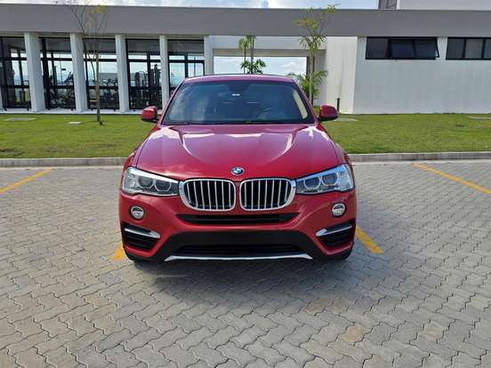 BMW-X4-2017