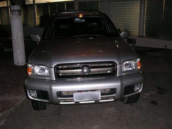 NISSAN-PATHFINDER-2001