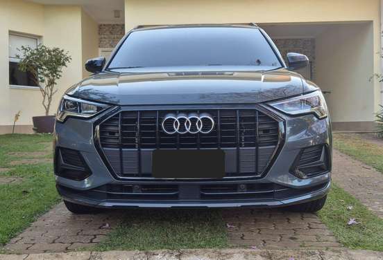 AUDI-Q3-2021
