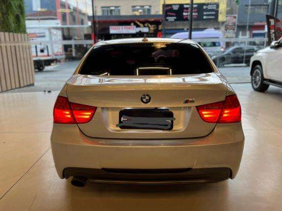 BMW-318i-2.0 SPORT 16V GASOLINA 4P AUTOMÁTICO BMW-318i-2011