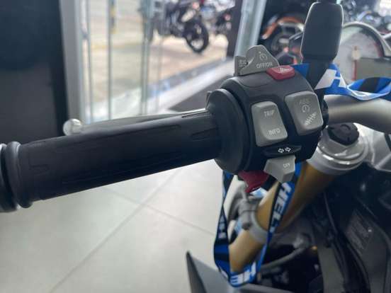 BMW-S 1000 R BMW-S 1000 R-2021