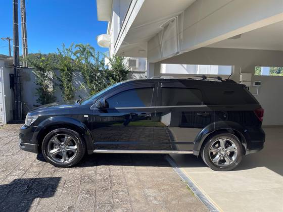 DODGE JOURNEY 3.6 CROSSROAD V6 GASOLINA 4P AUTOMÁTICO