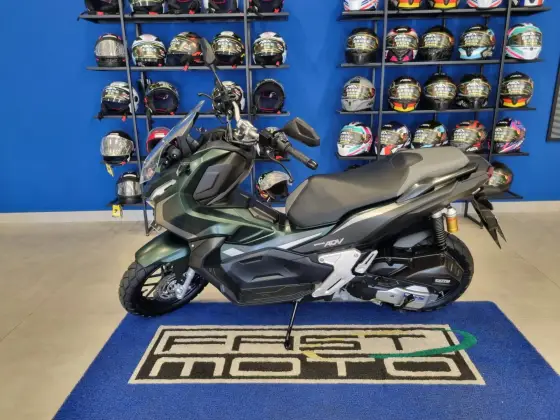 HONDA ADV 