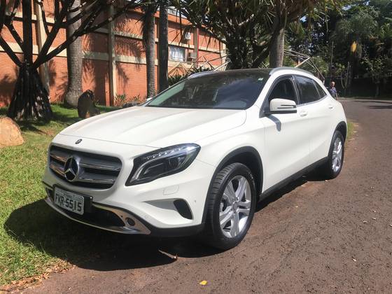 MERCEDES-BENZ GLA 200 1.6 CGI ENDURO 16V TURBO FLEX 4P AUTOMÁTICO