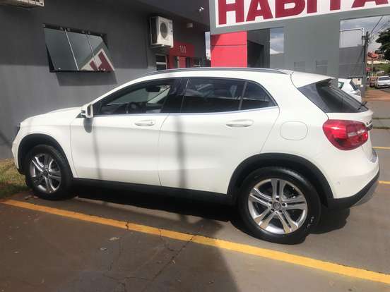 MERCEDES-BENZ-GLA 200-1.6 CGI ENDURO 16V TURBO FLEX 4P AUTOMÁTICO MERCEDES-BENZ-GLA 200-2017
