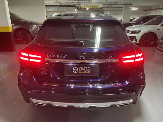 MERCEDES-BENZ-GLA 250-2017
