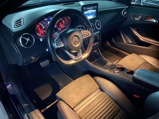 MERCEDES-BENZ-GLA 250-2017