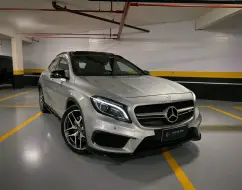 MERCEDES-BENZ GLA 45 AMG 2.0 16V TURBO GASOLINA 4P AUTOMÁTICO MERCEDES-BENZ GLA 45 AMG 2.0 16V TURBO GASOLINA 4P AUTOMÁTICO