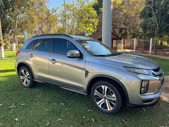 Imagem de MITSUBISHI OUTLANDER SPORT 2.0 MIVEC FLEX HPE AUTOMÁTICO