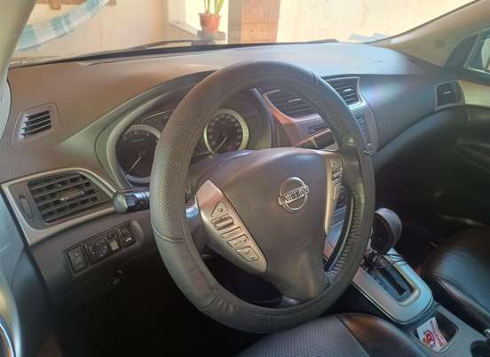 NISSAN-SENTRA-2014