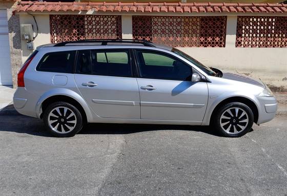 RENAULT MEGANE 1.6 DYNAMIQUE GRAND TOUR 16V FLEX 4P MANUAL