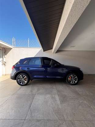 AUDI-Q5-2022