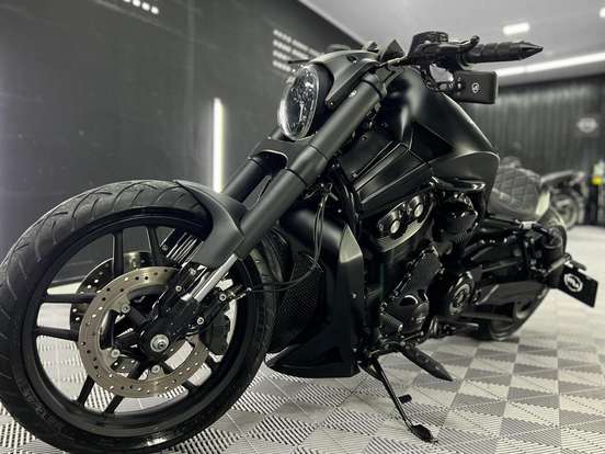 HARLEY-DAVIDSON-V-ROD 10TH ANNIVERSARY EDITION HARLEY-DAVIDSON-V-ROD 10TH ANNIVERSARY EDITION-2012