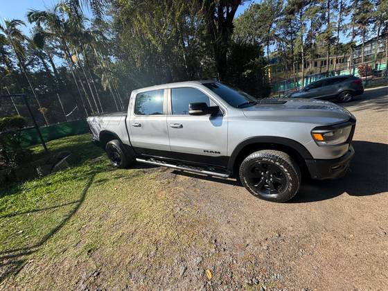 RAM 1500 5.7 V8 GASOLINA REBEL CD 4X4 AUTOMÁTICO