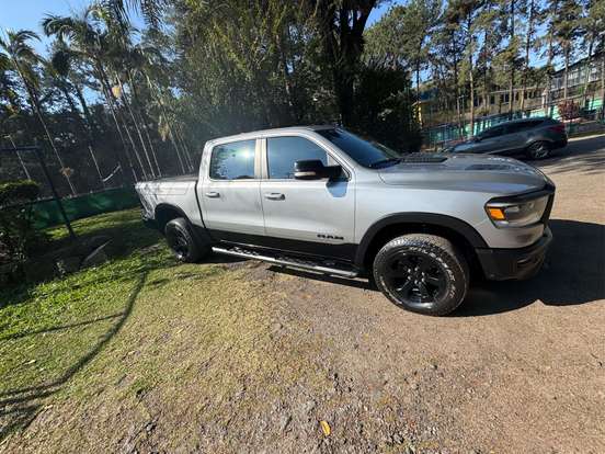 RAM-1500-5.7 V8 GASOLINA REBEL CD 4X4 AUTOMÁTICO RAM-1500-2022