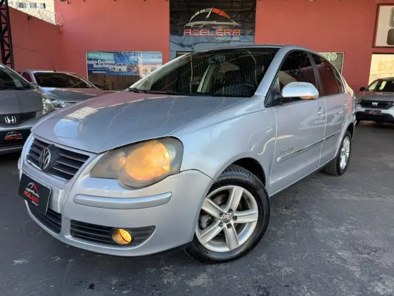 VOLKSWAGEN POLO SEDAN 1.6 MI COMFORTLINE 8V FLEX 4P MANUAL