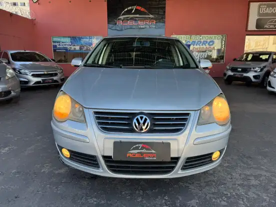 VOLKSWAGEN-POLO SEDAN-1.6 MI COMFORTLINE 8V FLEX 4P MANUAL VOLKSWAGEN-POLO SEDAN-2010