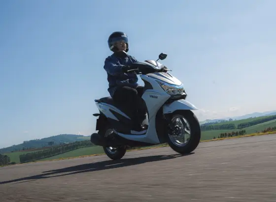 YAMAHA FLUO 125 HYBRID CONNECTED ABS 