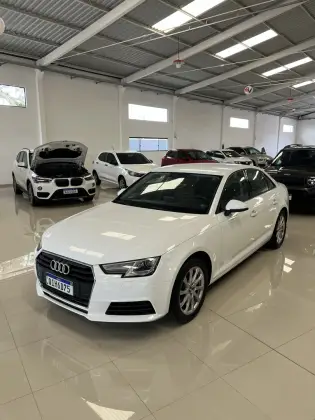 AUDI A4 2.0 TFSI AMBIENTE GASOLINA 4P S TRONIC