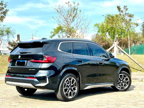 BMW-X1-2024