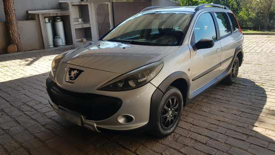 PEUGEOT-207-2009