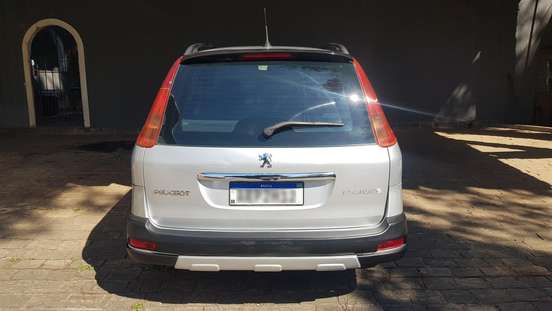 PEUGEOT-207-2009