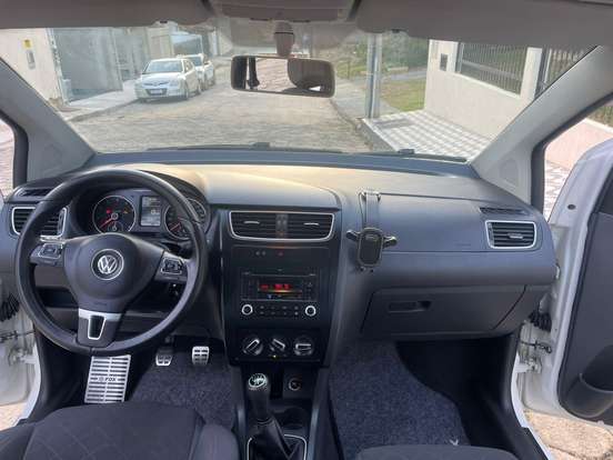 VOLKSWAGEN-FOX-1.6 MI PRIME 8V FLEX 4P MANUAL VOLKSWAGEN-FOX-2012